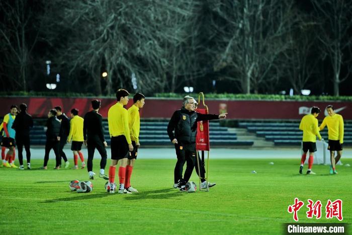 伊万科维奇率伊家军转战津门：主场挑战与战术