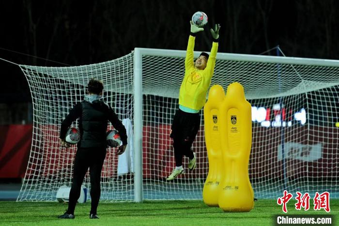 伊万科维奇率伊家军转战津门：主场挑战与战术