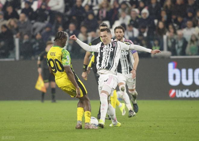 尤文图斯主场1-1战平萨索洛 洛卡特利点球失手成